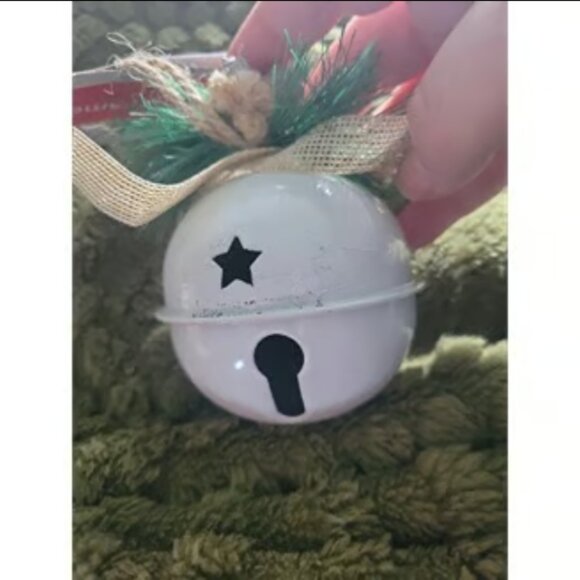 6 Christmas bell ornaments - Picture 3 of 3